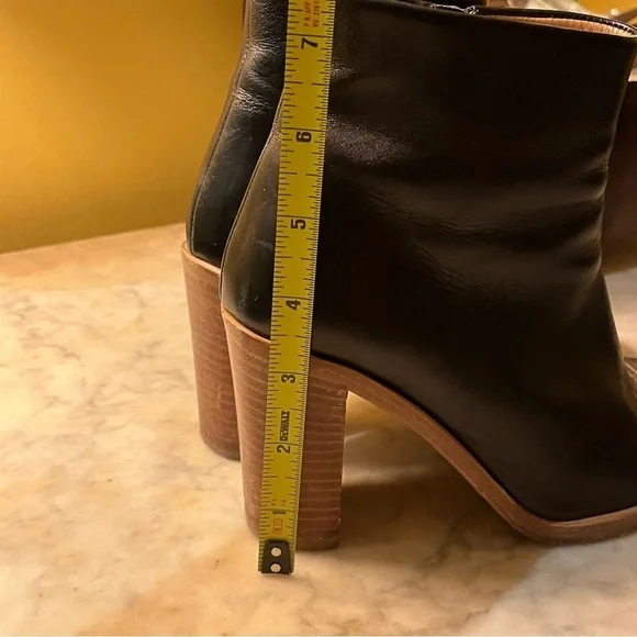 A.P.C. leather ankle boots - Picture 8 of 8